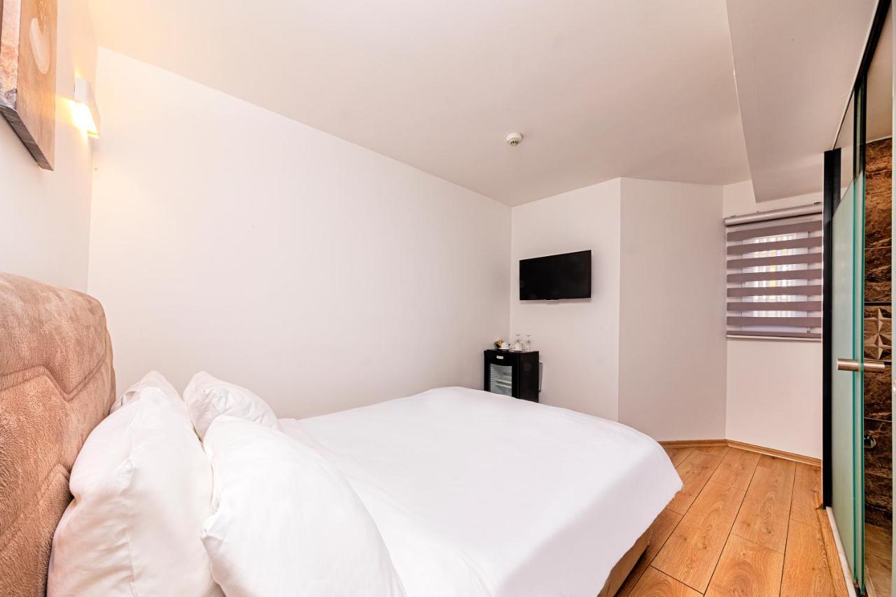 Hotel Neda à Istambul Extérieur photo