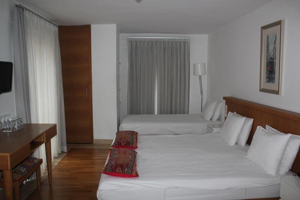 Hotel Neda à Istambul Extérieur photo