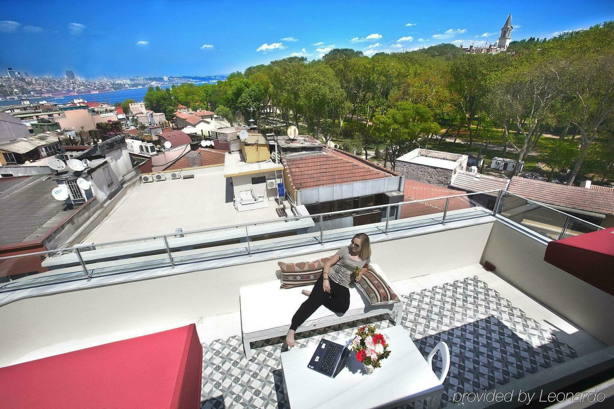 Hotel Neda à Istambul Extérieur photo
